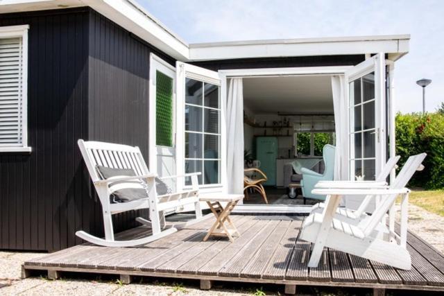 Strand-Chalet Luna - 700 Mtr Van Het Strand Van Ouddorp Kültér fotó